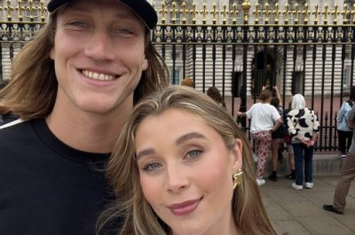 Jaguars quarterback Trevor Lawrence, wife expecting first child