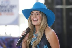 Lainey Wilson performs 'Hang Tight Honey' on 'Today'