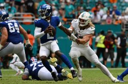 New York Jets to sign quarterback Tyrod Taylor, guard John Simpson