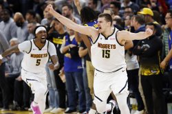 Nuggets' Nikola Jokic beats Warriors with 39-foot buzzer-beater