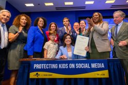 N.Y. governor signs bills to protect children on social media