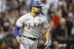 Rangers dominate Diamondbacks, take 3-1 lead in World Series