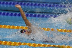 Regan Smith sets 100m backstroke world record, qualifies for U.S. Olympic team