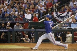 World Series Game 3: Pitching, Seager blast lead Rangers past Diamondbacks